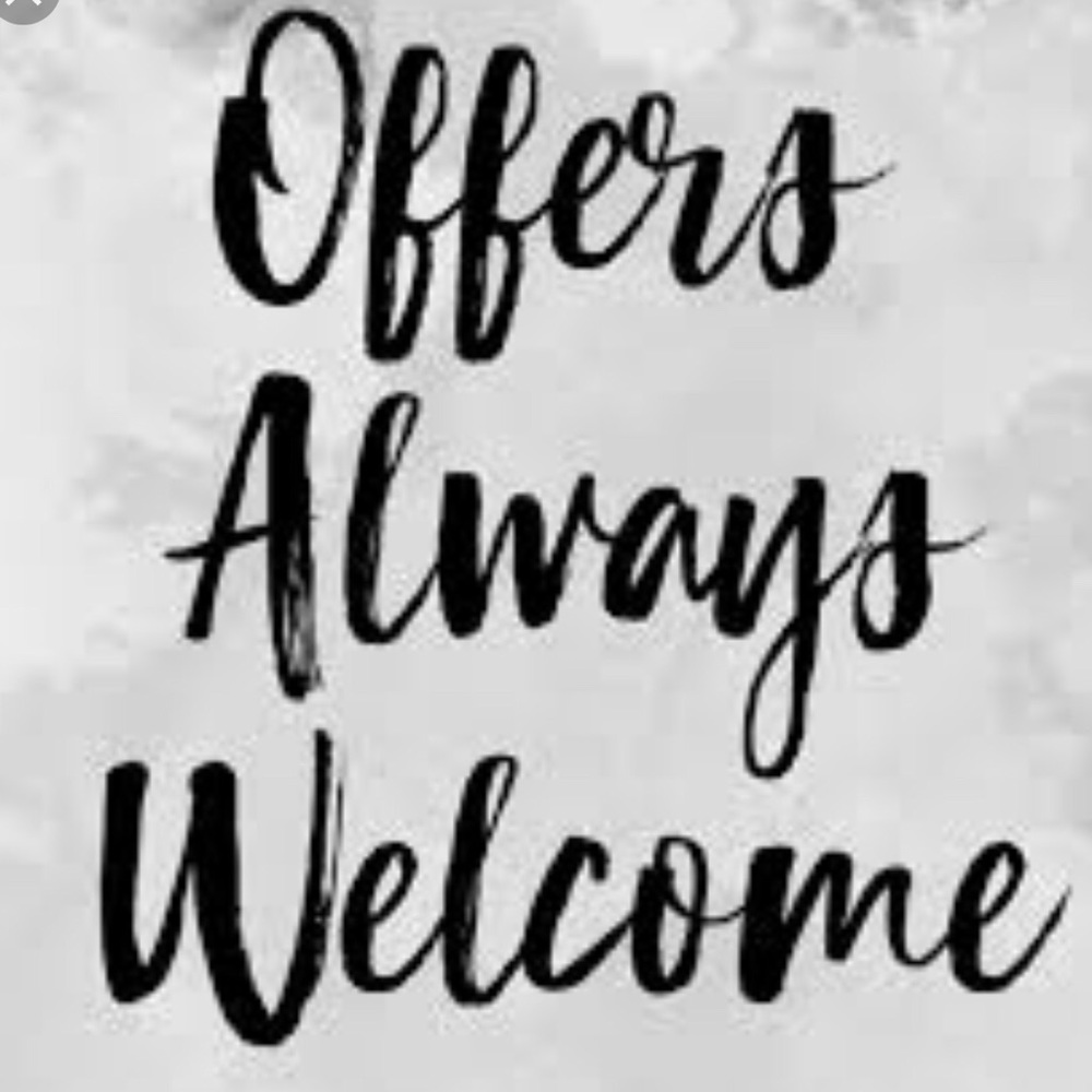 ✨OFFERS ALWAYS WELCOMED✨